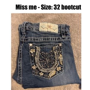 Miss Me Jeans - Size: 32 - inseam: 34 - bootcut